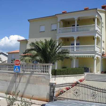 Apartment Komljenovic PUY Exterior foto